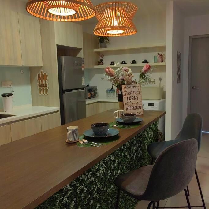 Alocasia Geniehome 3Br Free Wifi @ Utropolis Shah Alam Zewnętrze zdjęcie